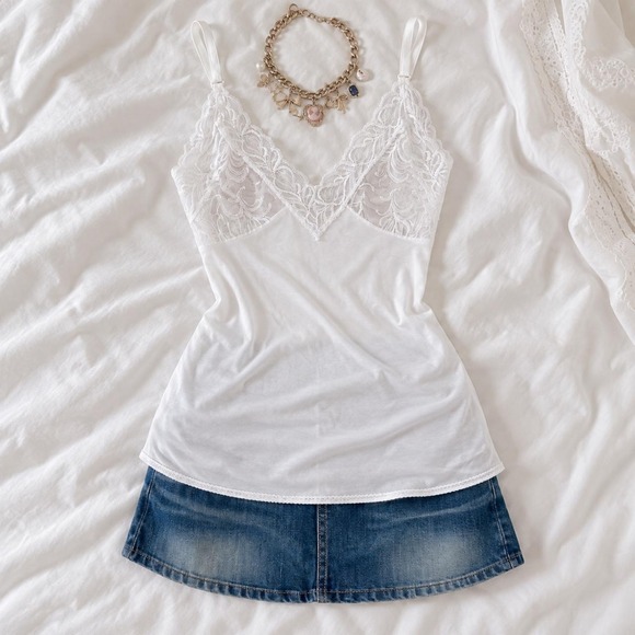 Tops - White lace cami  70s white lace cami Body Chic fits like a medium